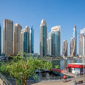 Apartment Lux Spectacular Marina View, Dubai