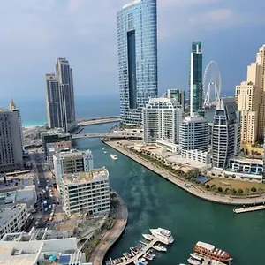 Apartment Marina Walk Gem Modern With Pool & Gym Access, Steps To & Metro Managed By Sunnyhomes, Dubai