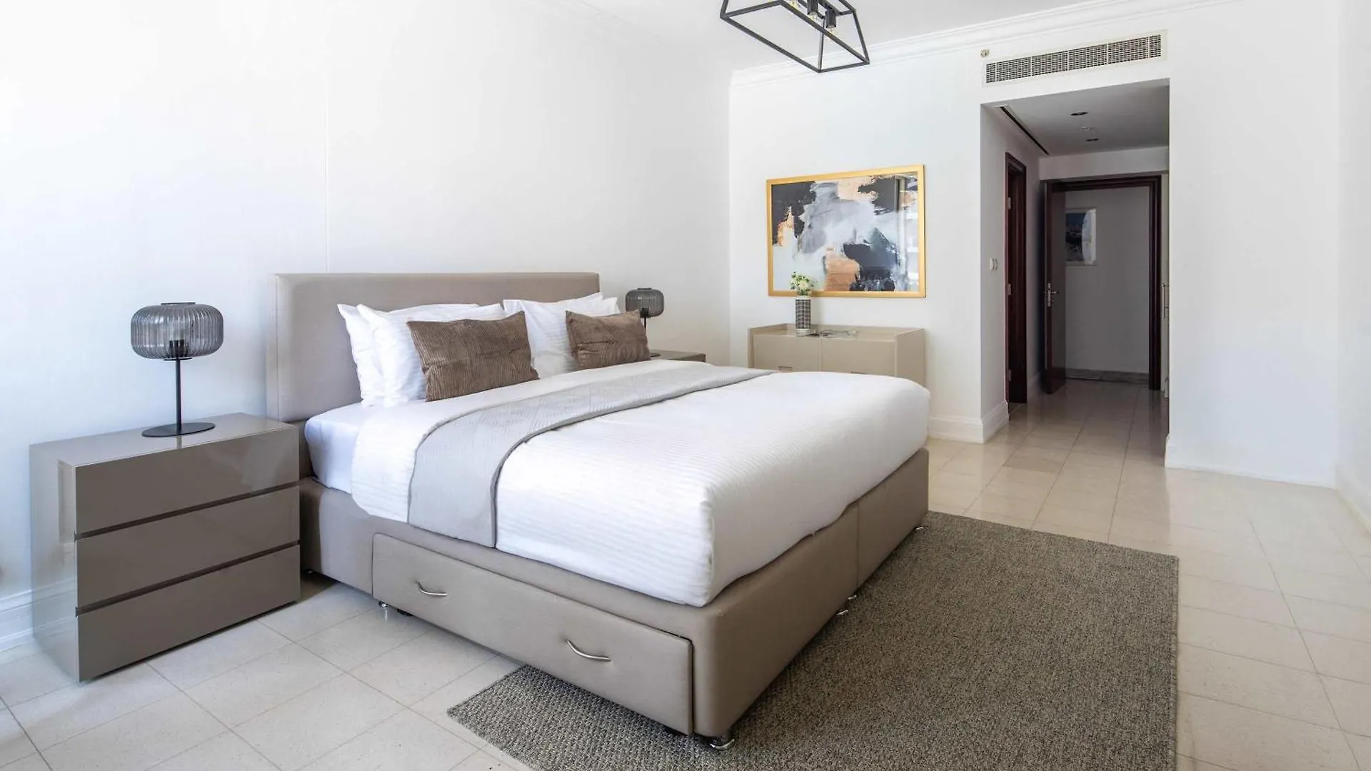 Frank Porter - Al Yass Tower Dubái Apartamento